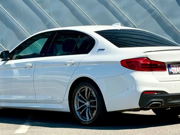 BMW Seria 5 G30 530e M sport