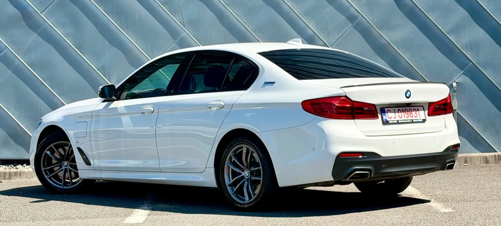 BMW Seria 5 G30 530e M sport — imagine 4