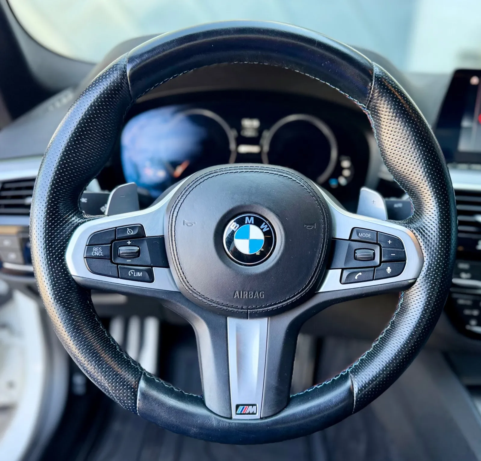 BMW Seria 5 G30 530e M sport — imagine 9