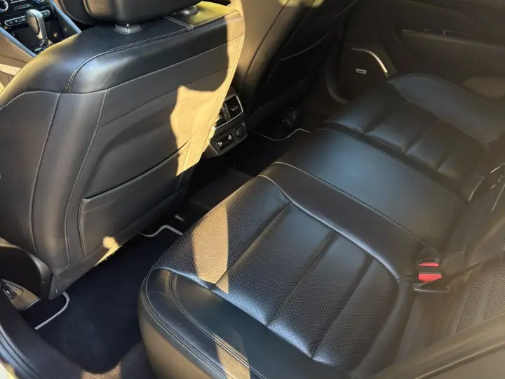 Renault Talisman Generatia anterioara Inițiale Paris