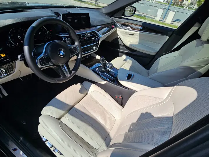 BMW Seria 5 G30 540i xdrive