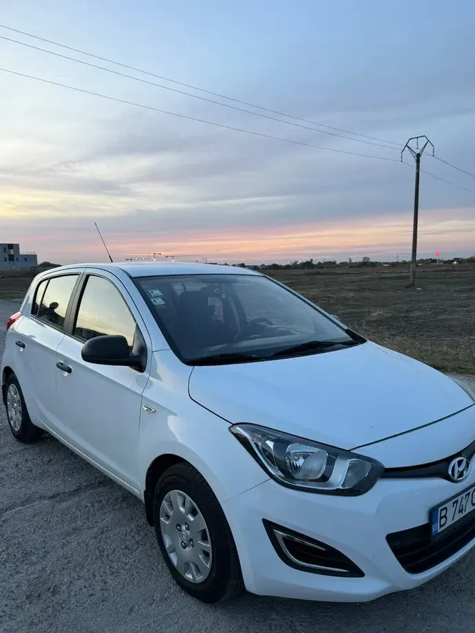 Hyundai i20 1.2 Comfort — imagine 2