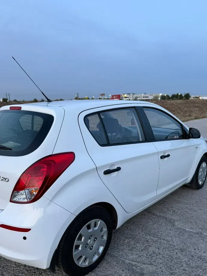 Hyundai i20 1.2 Comfort — imagine 3