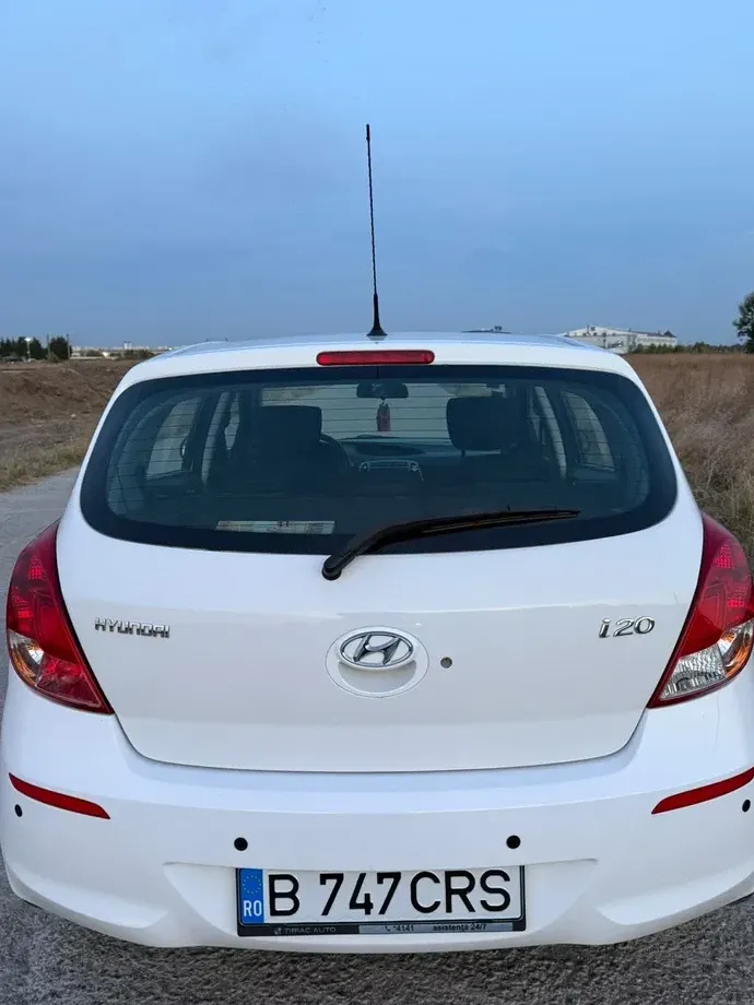 Hyundai i20 1.2 Comfort — imagine 4