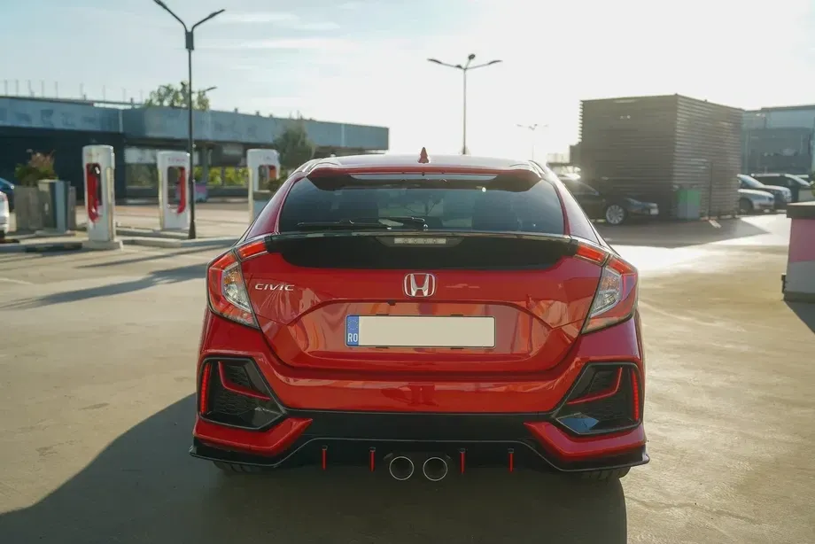Honda Civic X — imagine 4