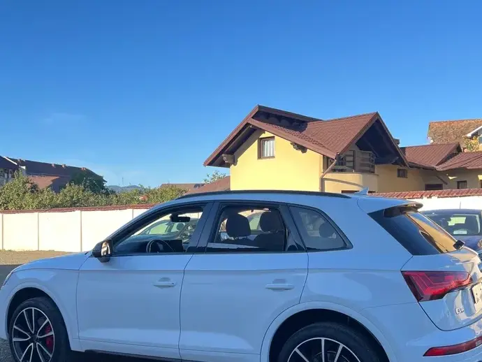 Audi Q5 FY 40 TDI quattro S tronic sport