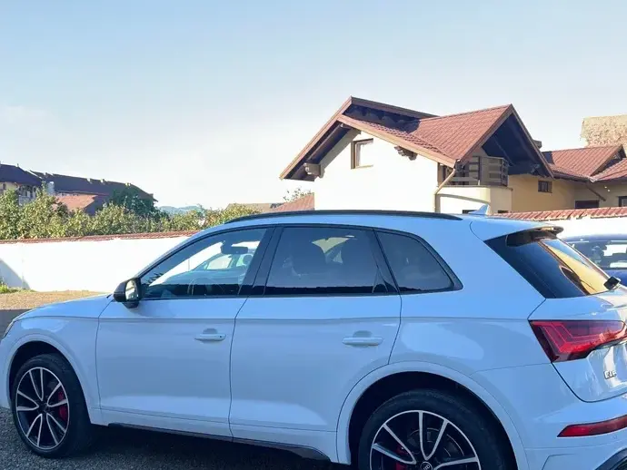 Audi Q5 FY 40 TDI quattro S tronic sport