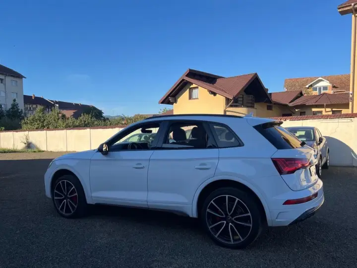 Audi Q5 FY 40 TDI quattro S tronic sport