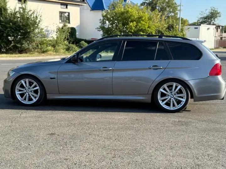 BMW Seria 3 E90/E91/E92/E93 320d DPF Aut.
