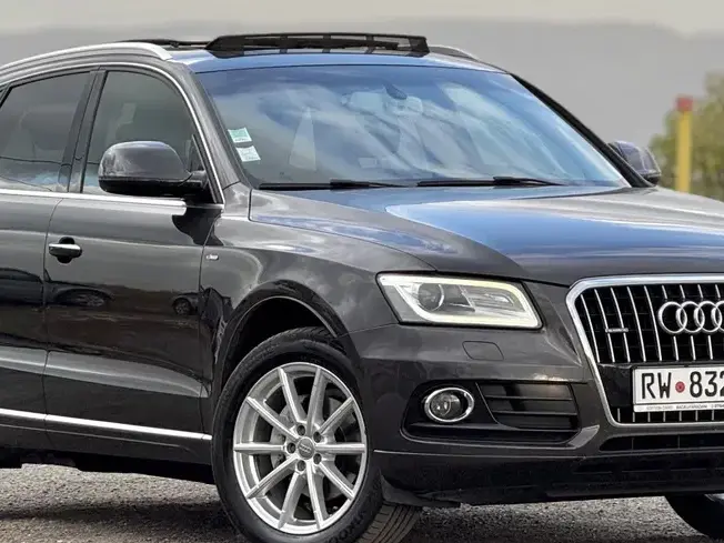 Audi Q5 8R 2.0 TDI Quattro sport