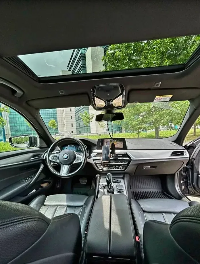 BMW Seria 5 G30/G31 — imagine 5