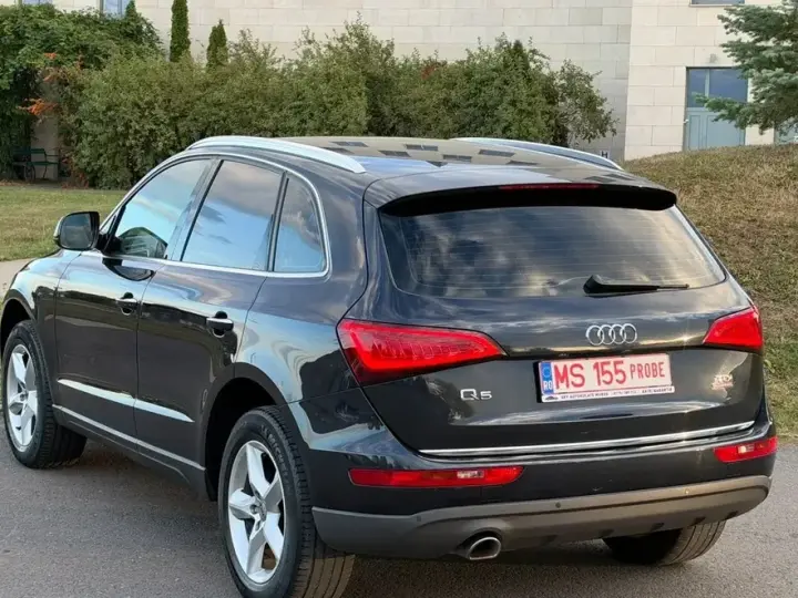 Audi Q5 8R 2.0 TDI Quattro