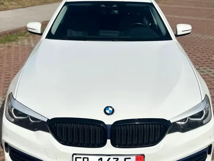 BMW Seria 5 G30/G31 520d xDrive AT MHEV