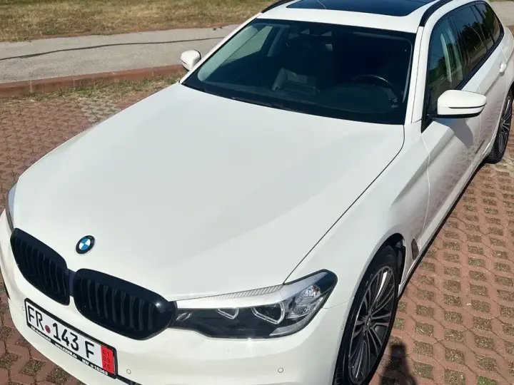 BMW Seria 5 G30/G31 520d xDrive AT MHEV