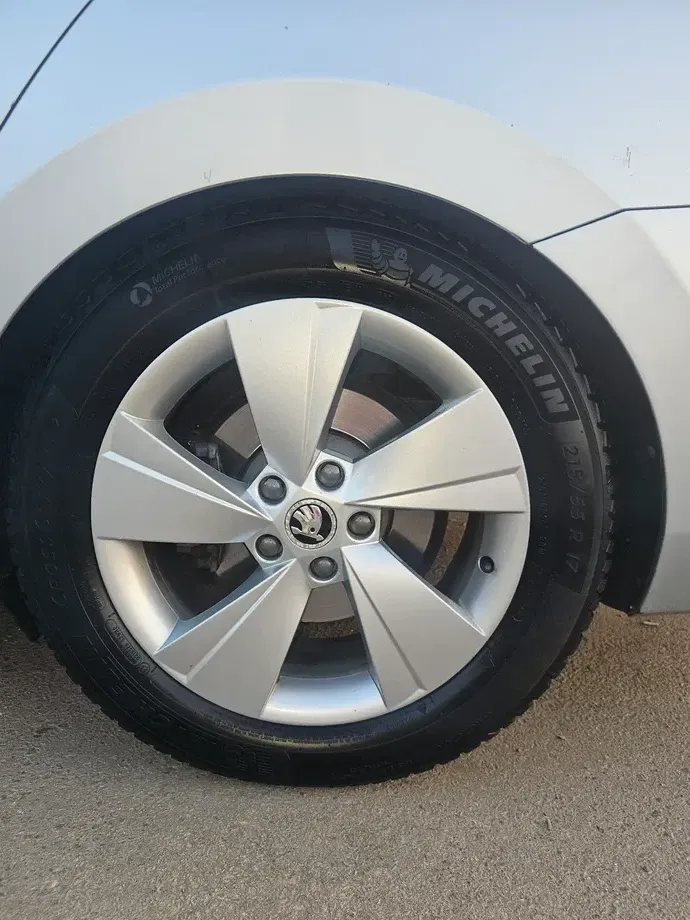 Škoda Superb — imagine 6