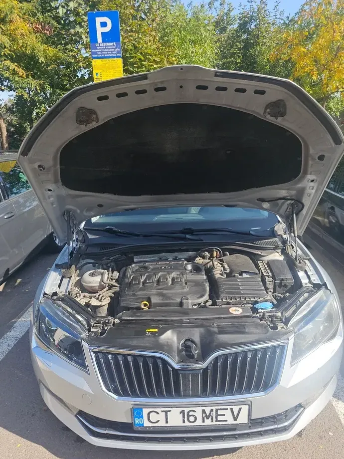 Škoda Superb — imagine 5