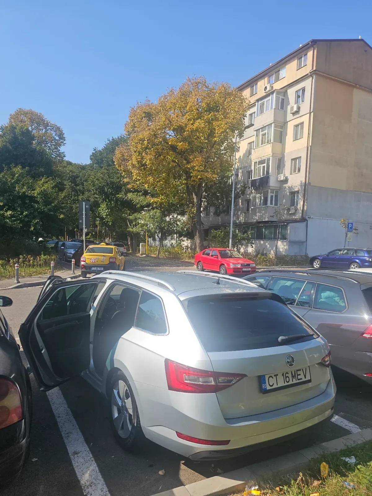 Škoda Superb — imagine 9
