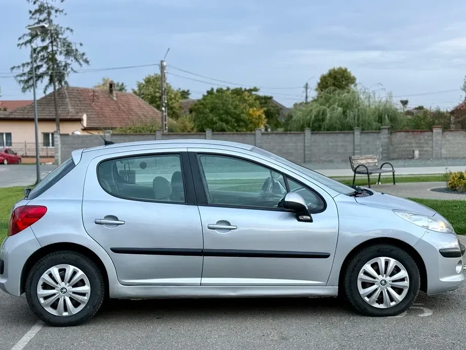 Peugeot 207 — imagine 7