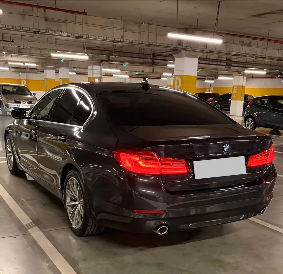 BMW Seria 5 G30/G31 520d xDrive AT — imagine 5