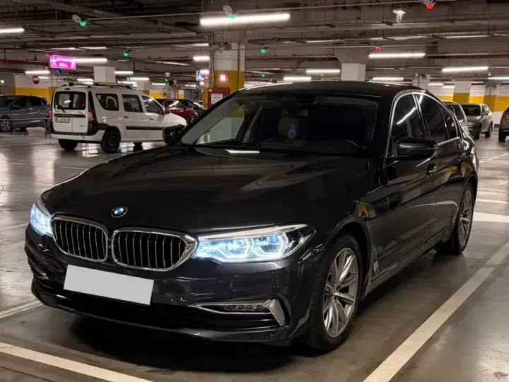 BMW Seria 5 G30/G31 520d xDrive AT