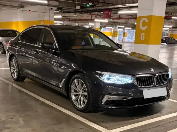 BMW Seria 5 G30/G31 520d xDrive AT