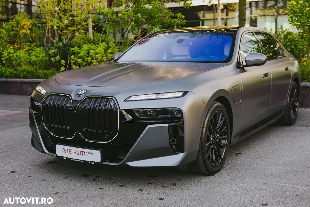 BMW Seria 7 G70 [2022-Prezent] — imagine 3