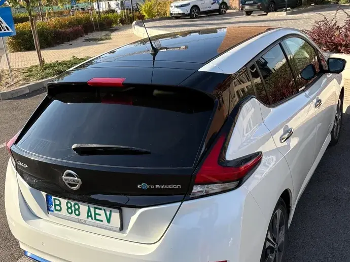 Nissan Leaf II