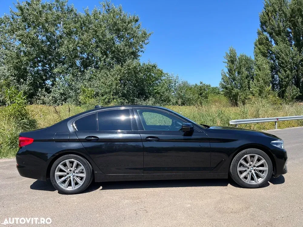 BMW Seria 5 G30/G31 [2017 - Prezent] 530i xDrive AT — imagine 4