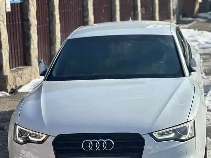 Audi A5 Limuzina