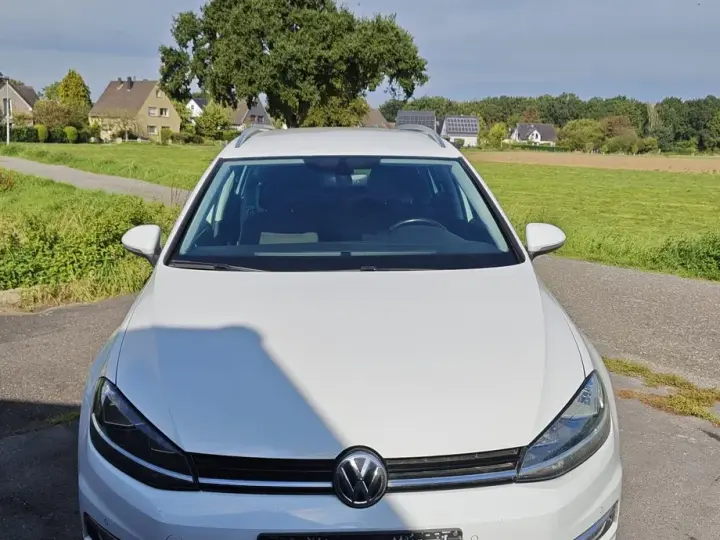 Volkswagen Golf VII