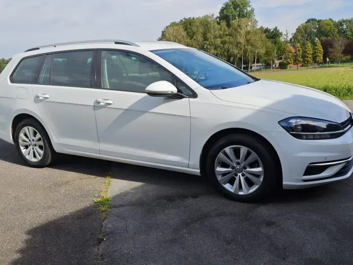 Volkswagen Golf VII