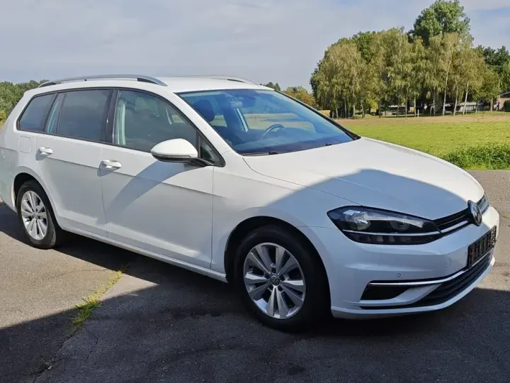 Volkswagen Golf VII
