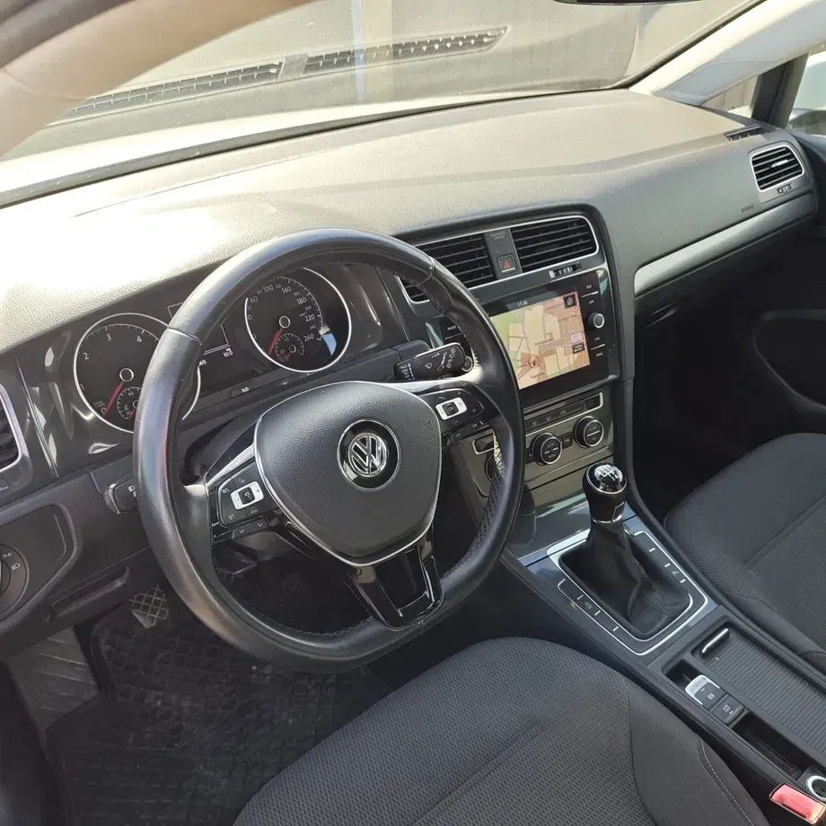 Volkswagen Golf VII — imagine 10