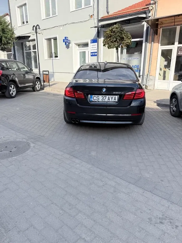 BMW Seria 5 F10/F11/F07 — imagine 5