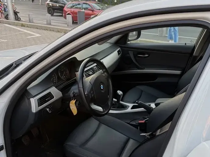 BMW Seria 3 E90/E91/E92/E93 318d