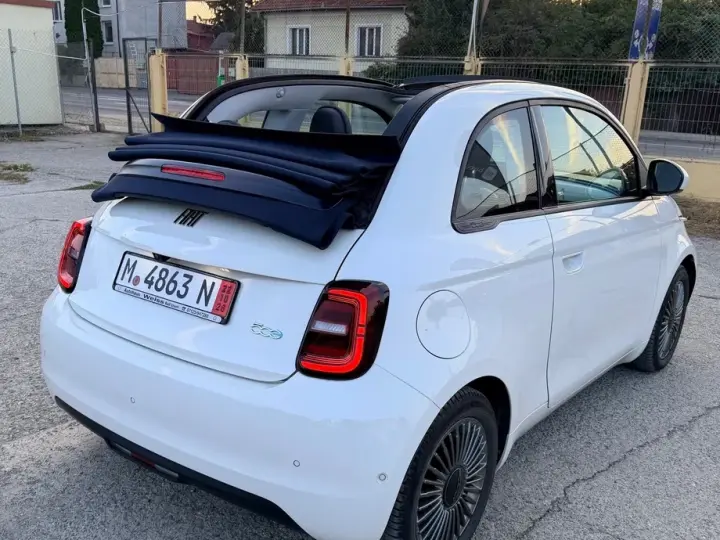 FIAT 500E 42kWh ICON