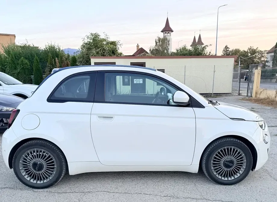 FIAT 500E 42kWh ICON — imagine 10