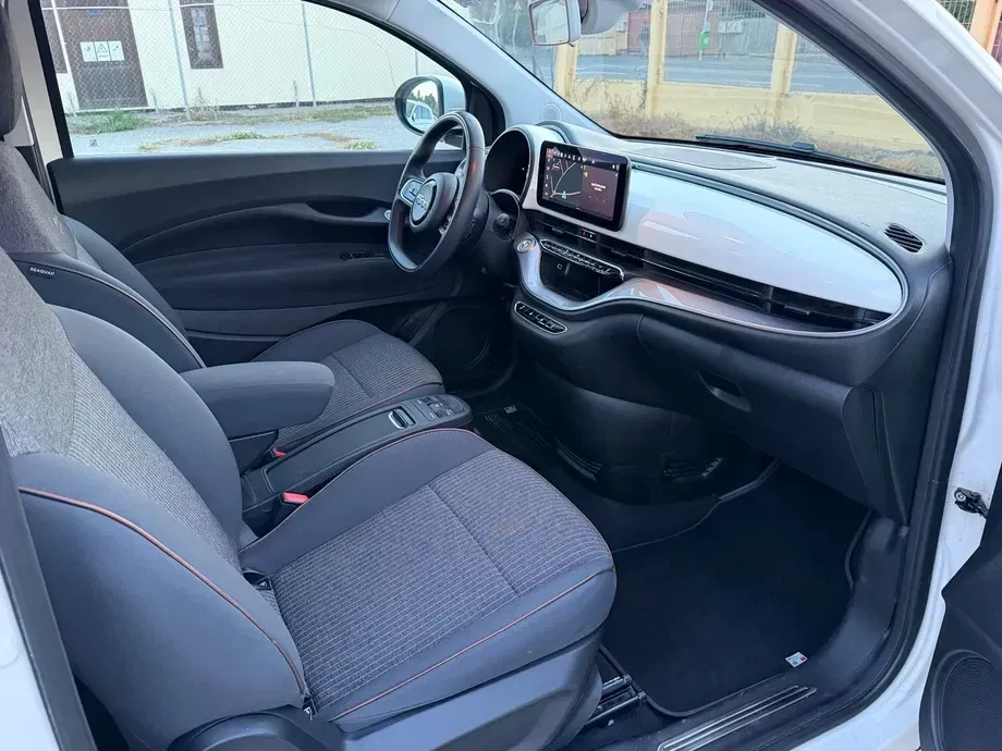 FIAT 500E 42kWh ICON — imagine 8