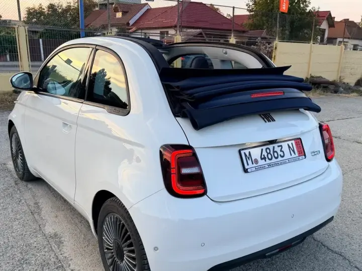 FIAT 500E 42kWh ICON