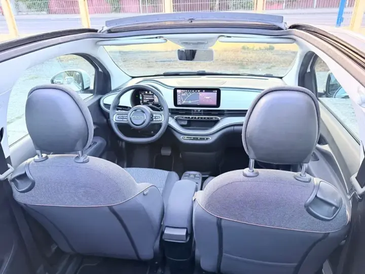 FIAT 500E 42kWh ICON