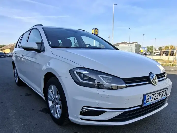 Volkswagen Golf VII