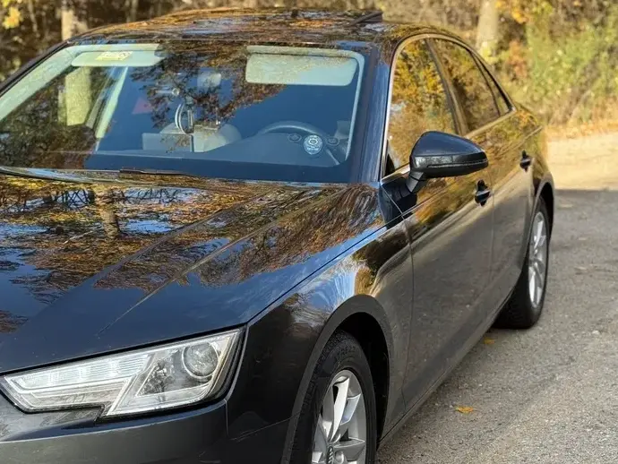 Audi A4 Limuzina B9