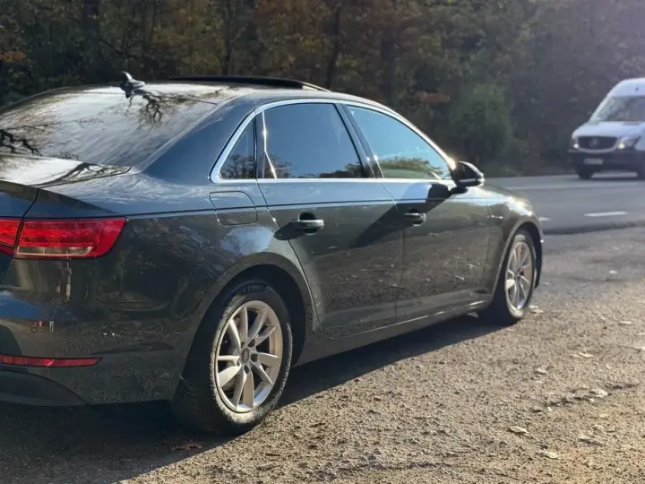 Audi A4 Limuzina B9