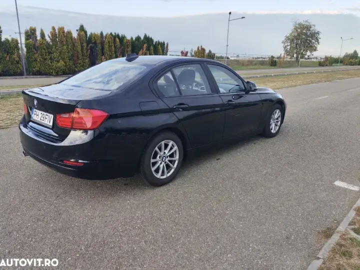 BMW Seria 3 F30/F31/F34 [2011 - 2019] 318d