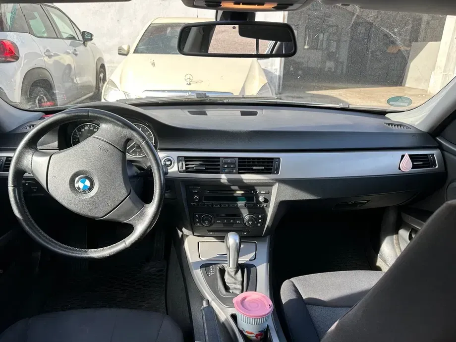 BMW Seria 3 E90/E91/E92/E93 — imagine 5
