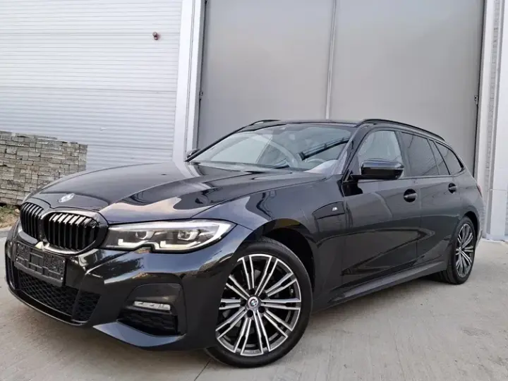 BMW Seria 3 G20/G21 320d xDrive Aut. Edition M Sport Shadow