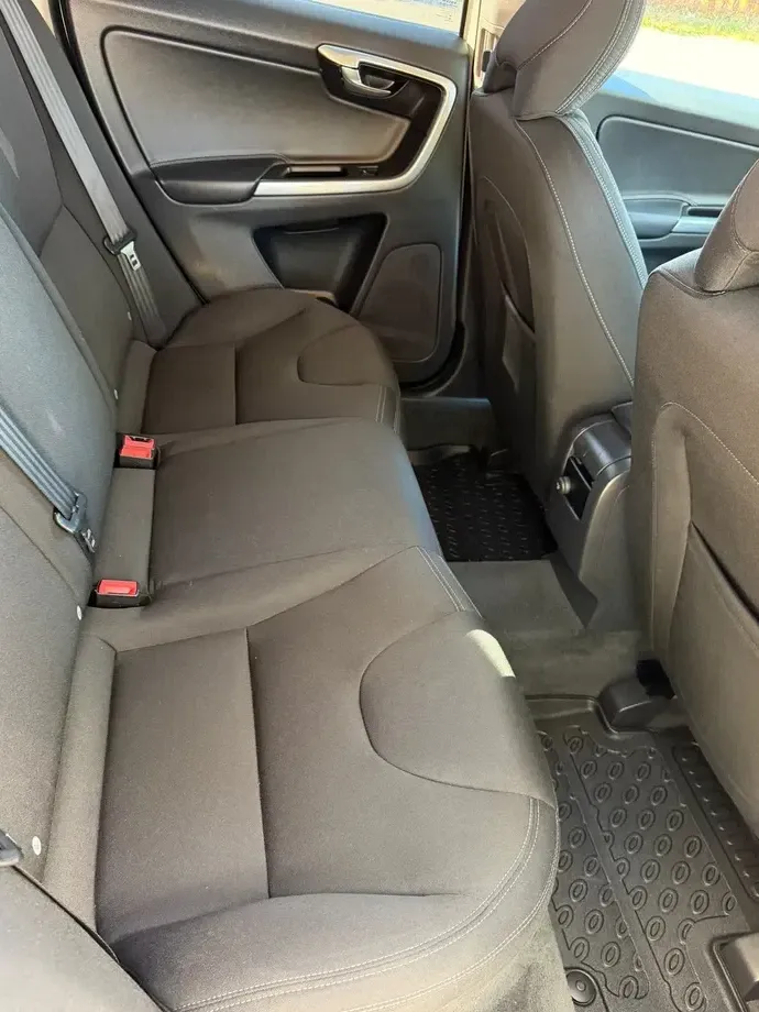Volvo XC 60 — imagine 8