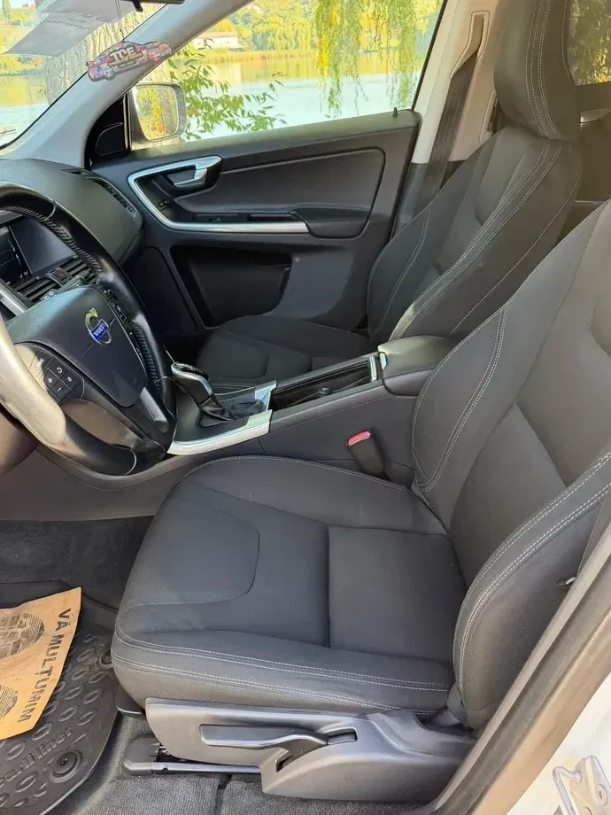 Volvo XC 60 — imagine 7