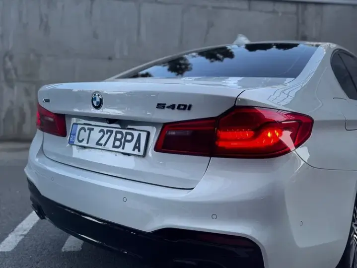 BMW Seria 5 G30/G31 [2017 - Prezent] 540i xDrive AT