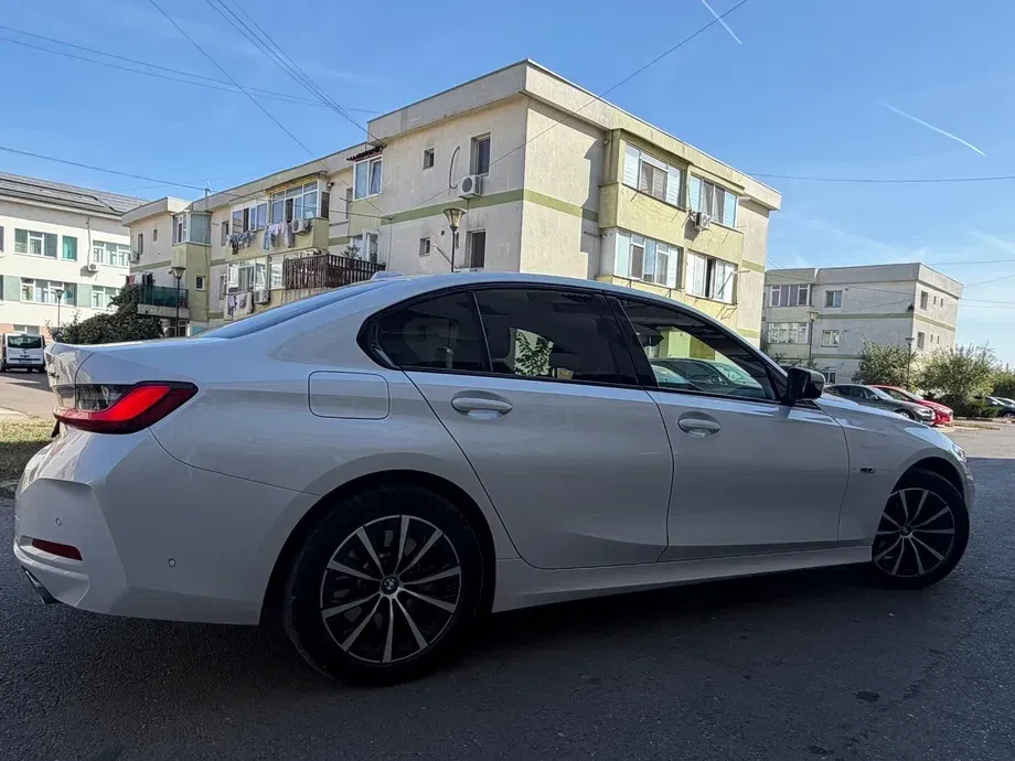 BMW Seria 3 G20/G21 320e AT PHEV — imagine 3